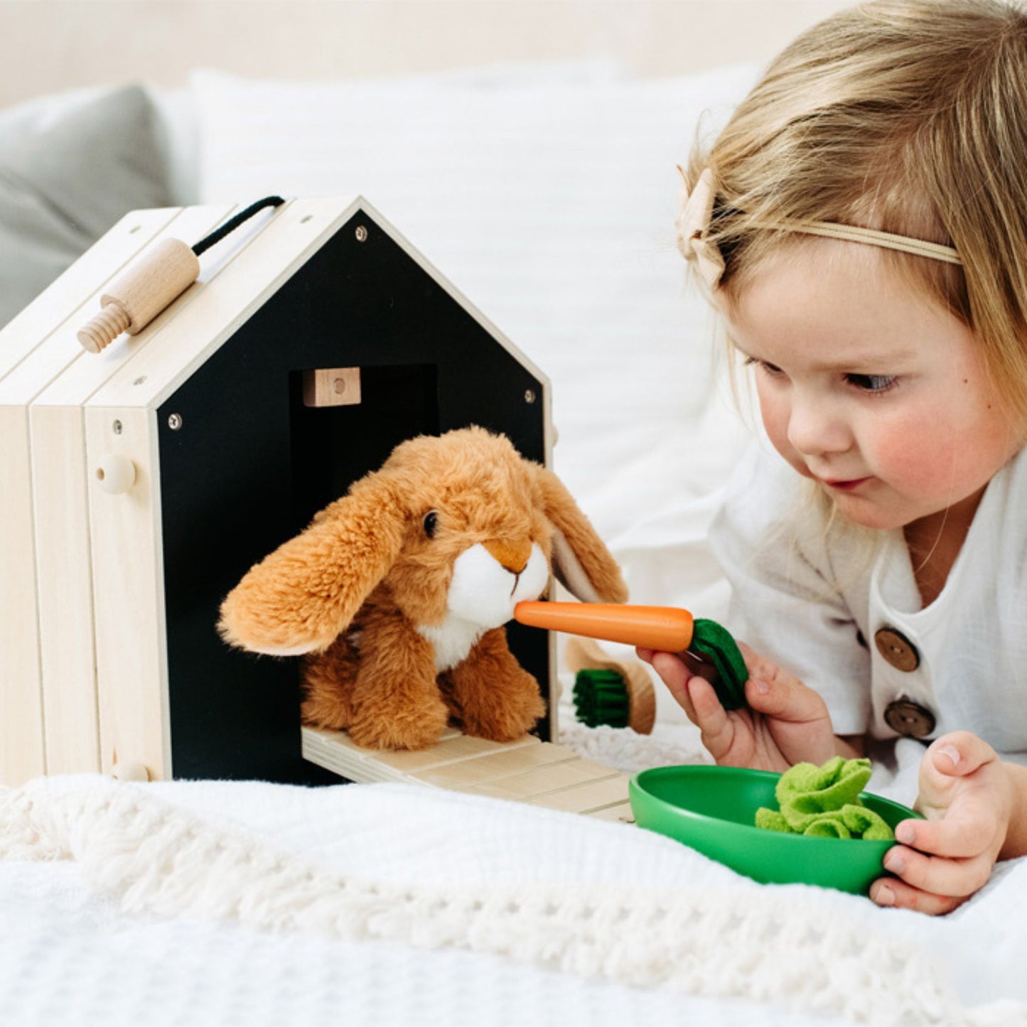 Conigliera in legno | Giochi di ruolo | Pretend Play
